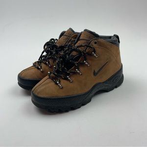 Nike Air ACG Regrind Suede Leather 980406 - Size 2Y - Hiking Trail Boots